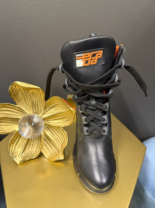 PRADA Boots SZ 40