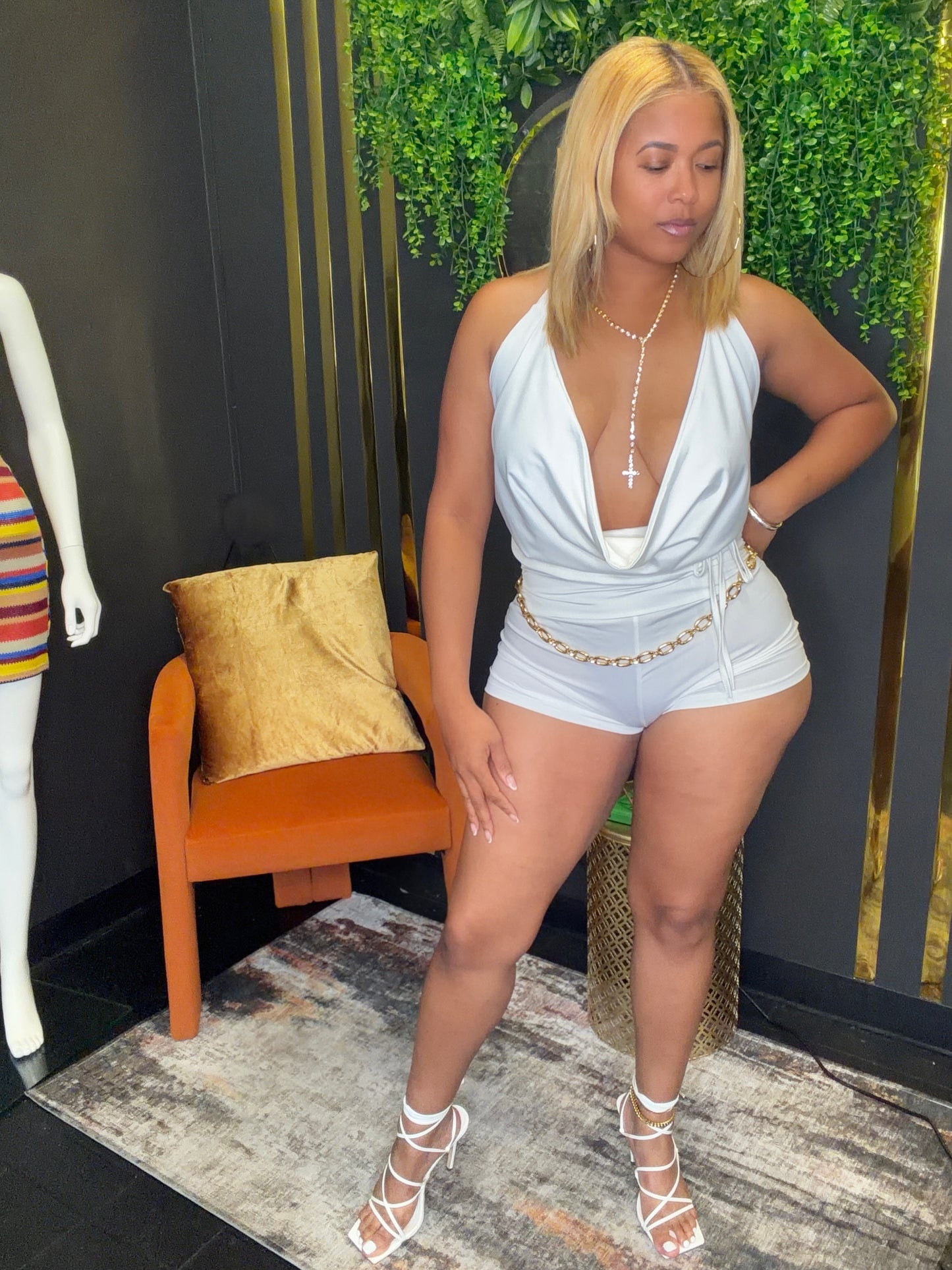 White Swoop Set