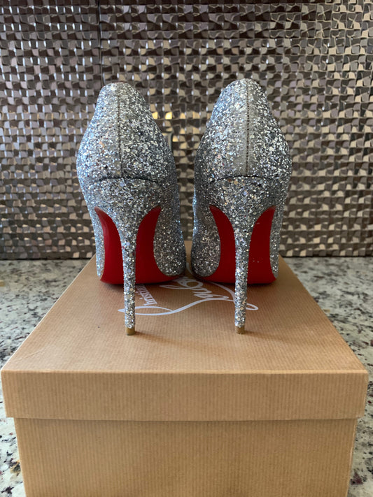 Christian Louboutin Round Toe Glitter Pump 38.5