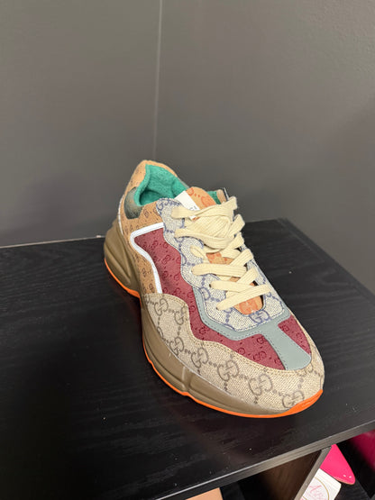 G U C C I Sneakers SZ 38