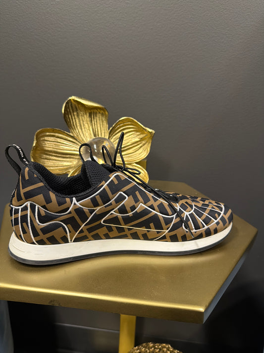 F E N D I Sneakers SZ 39.5
