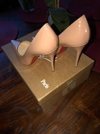 Christian Louboutin So Kate Pump 38