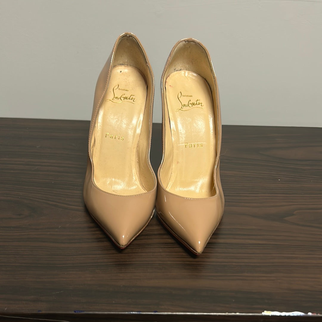 Christian Louboutin Nude 36