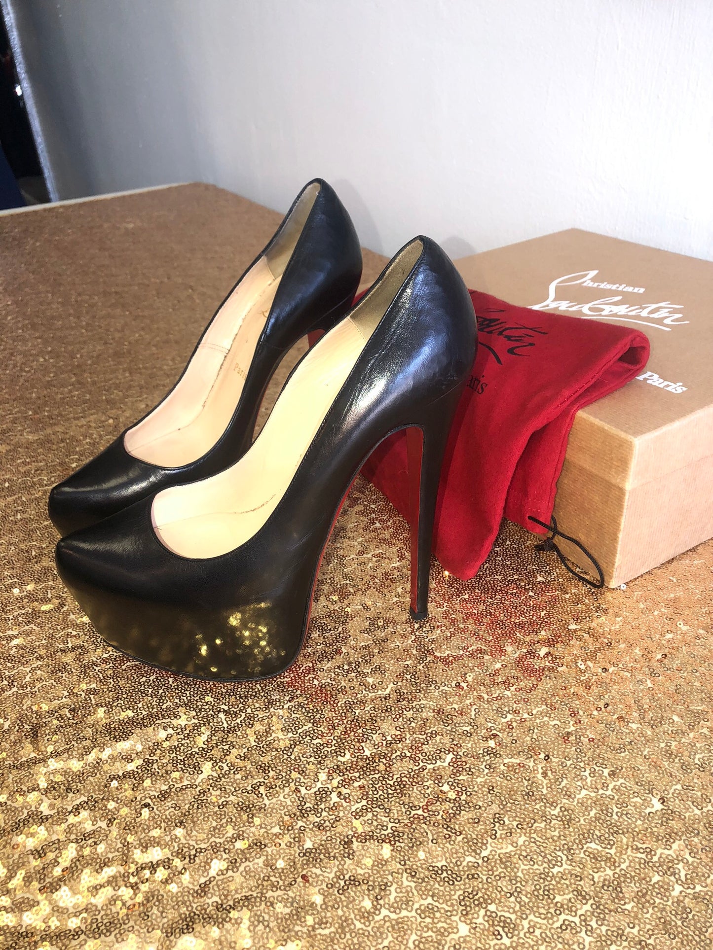 Christian Louboutin Platform Pump 39
