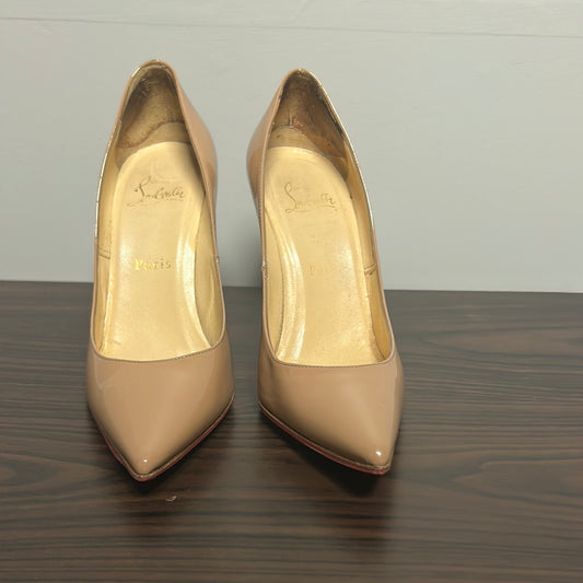 Christian Louboutin Nude 38